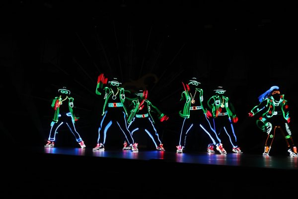 Glowing dancers