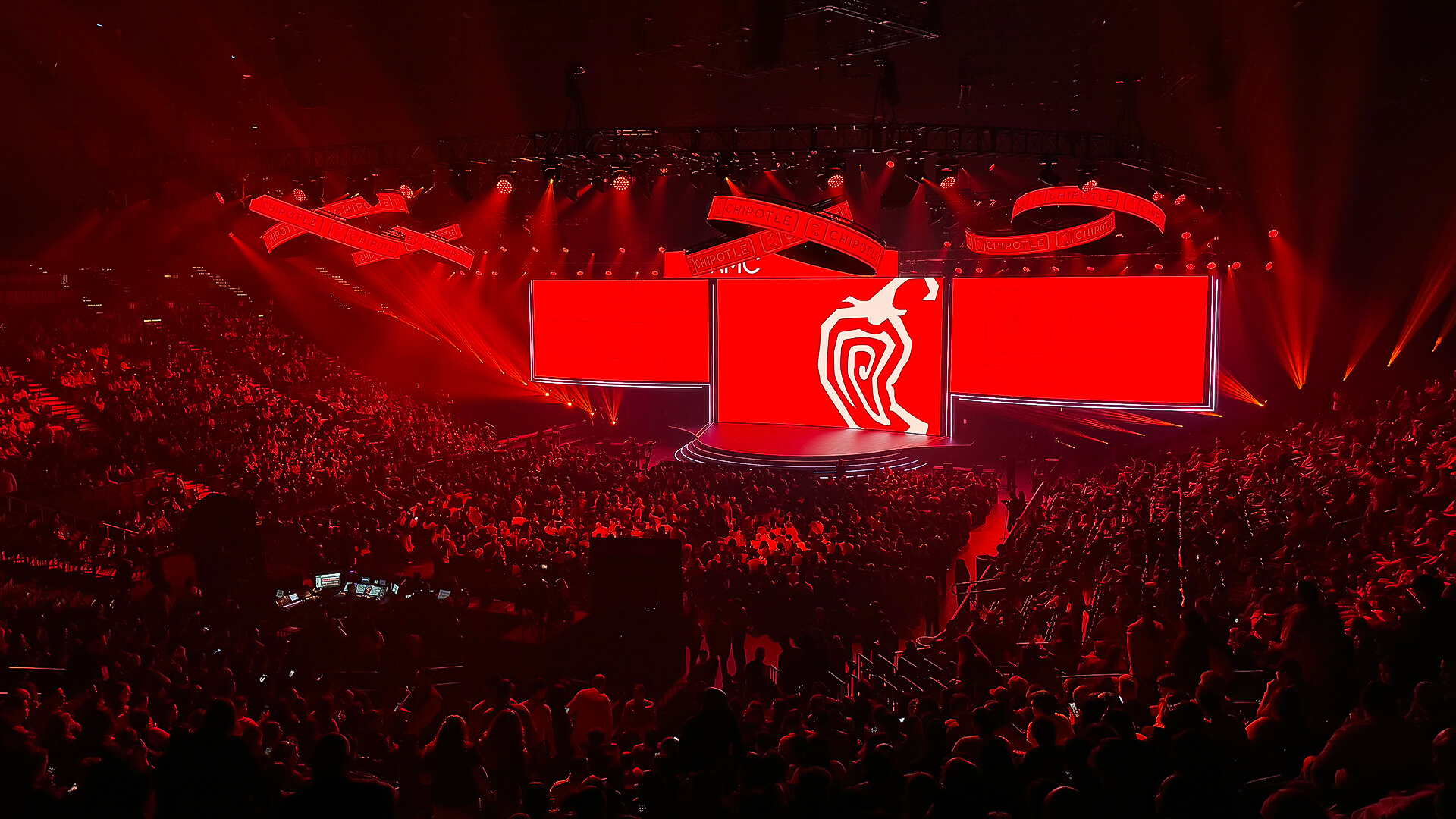 Arena scale live event production